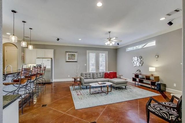4929 Homer Street, Dallas, TX 75206