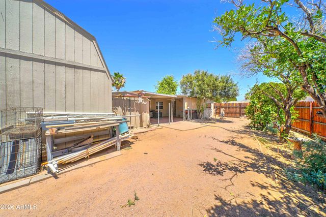 8705 E CORALBELL Avenue, Mesa, AZ 85208