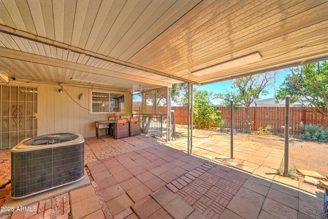 8705 E CORALBELL Avenue, Mesa, AZ 85208