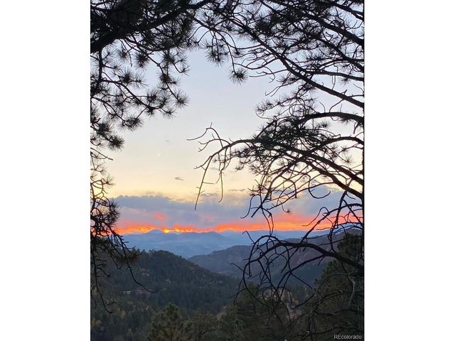 216 Troy Dr, Cripple Creek, CO 80813