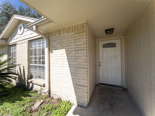 2907 Helmsley Drive, Pearland, TX 77584