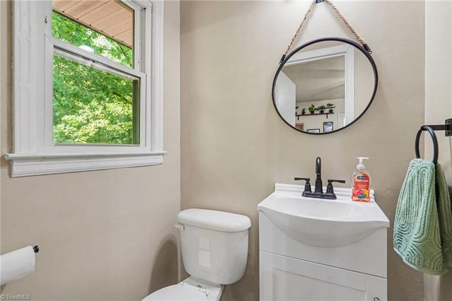 371 Sharon School Road, Statesville, NC 28677