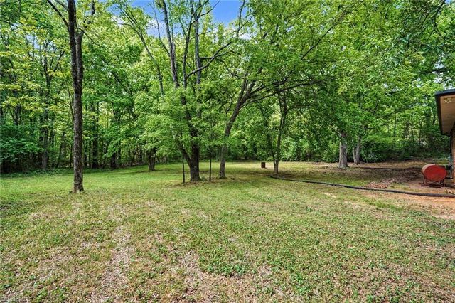371 Sharon School Road, Statesville, NC 28677