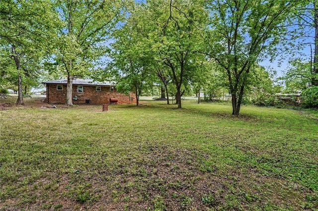 371 Sharon School Road, Statesville, NC 28677