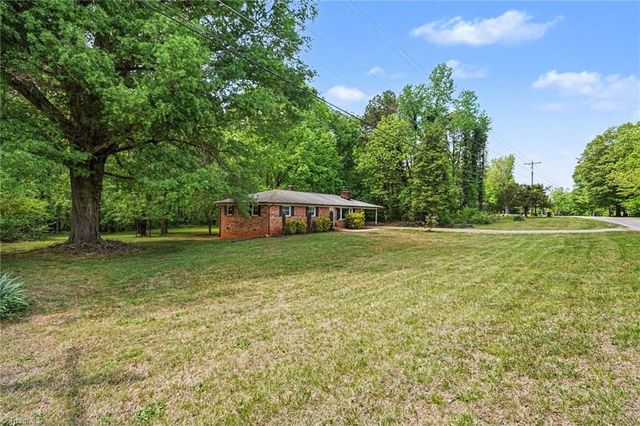 371 Sharon School Road, Statesville, NC 28677