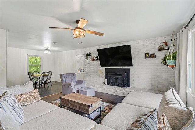 371 Sharon School Road, Statesville, NC 28677