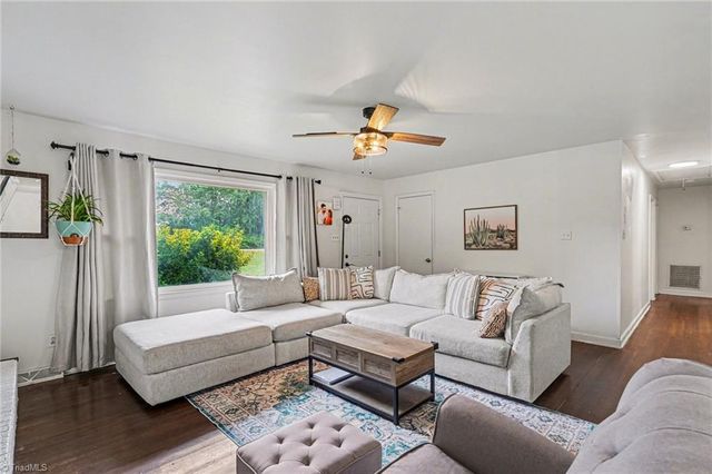 371 Sharon School Road, Statesville, NC 28677