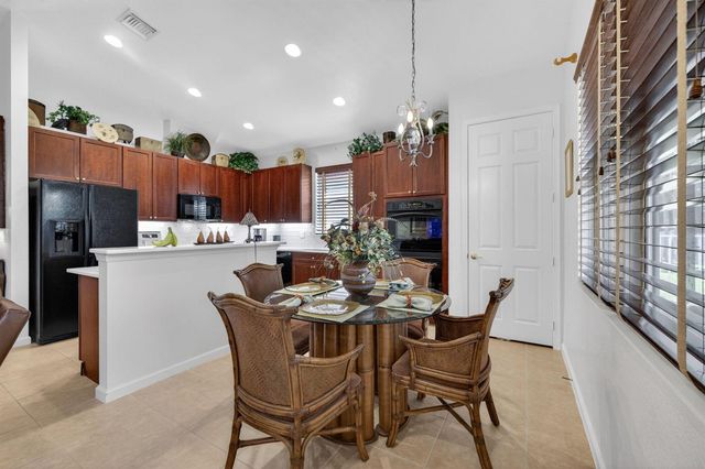 2206 Newport Isles Boulevard, Port St. Lucie, FL 34953