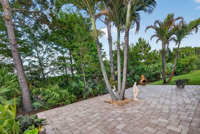 2206 Newport Isles Boulevard, Port St. Lucie, FL 34953