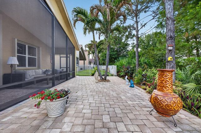 2206 Newport Isles Boulevard, Port St. Lucie, FL 34953
