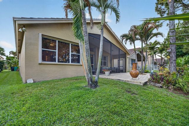2206 Newport Isles Boulevard, Port St. Lucie, FL 34953