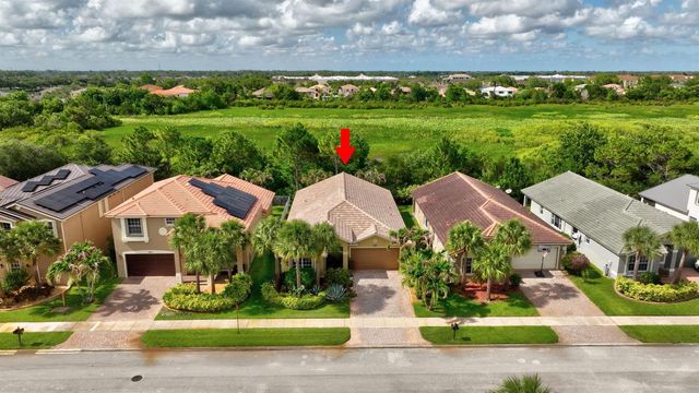 2206 Newport Isles Boulevard, Port St. Lucie, FL 34953