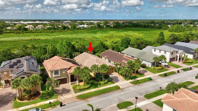 2206 Newport Isles Boulevard, Port St. Lucie, FL 34953