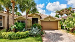 2206 Newport Isles Boulevard, Port St. Lucie, FL 34953