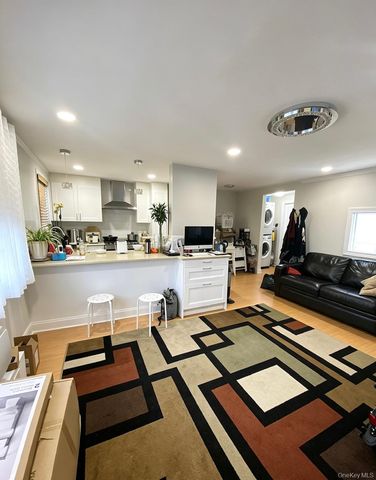 67-97 136th Street A, Flushing, NY 11367