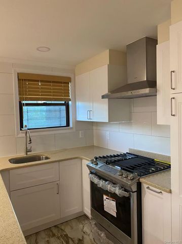 67-97 136th Street A, Flushing, NY 11367