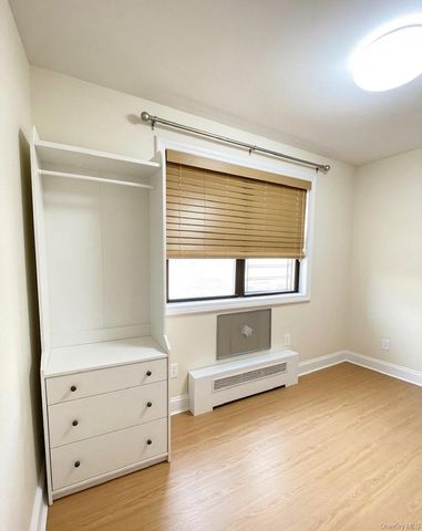 67-97 136th Street A, Flushing, NY 11367