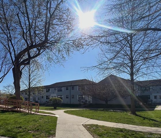 67-97 136th Street A, Flushing, NY 11367