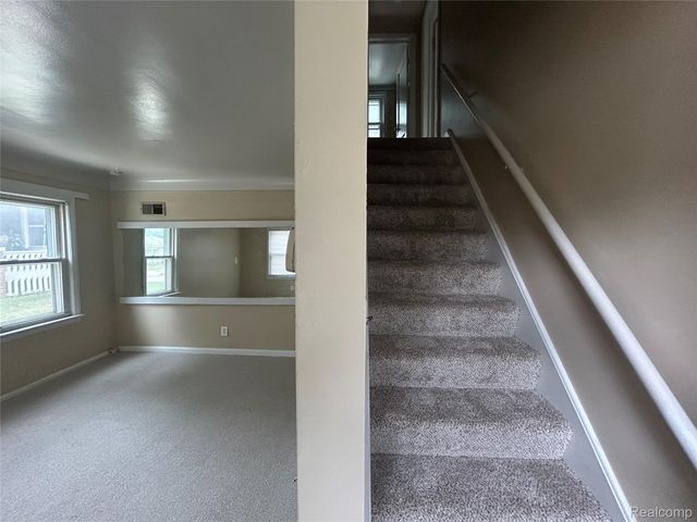 6160 McGuire Street, Taylor, MI 48180