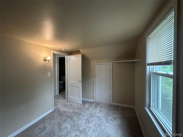 6160 McGuire Street, Taylor, MI 48180