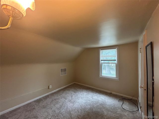 6160 McGuire Street, Taylor, MI 48180