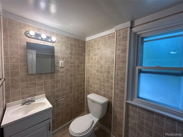 6160 McGuire Street, Taylor, MI 48180