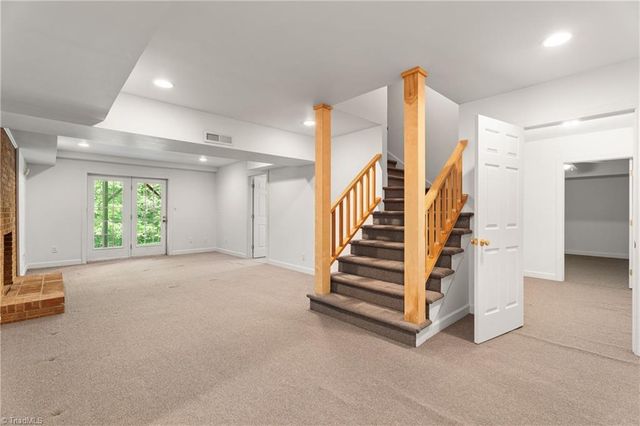 7706 Holly Field Road, Clemmons, NC 27012