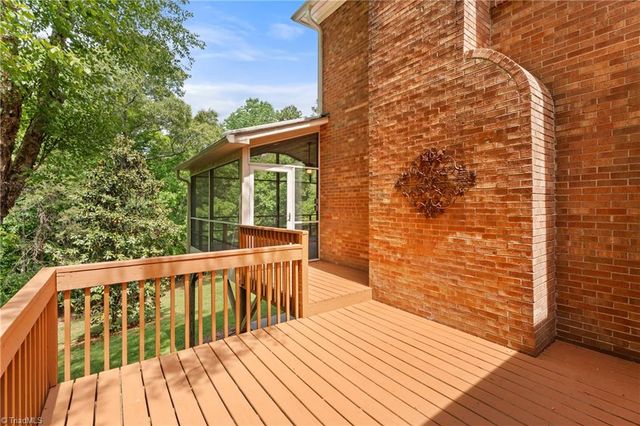 7706 Holly Field Road, Clemmons, NC 27012