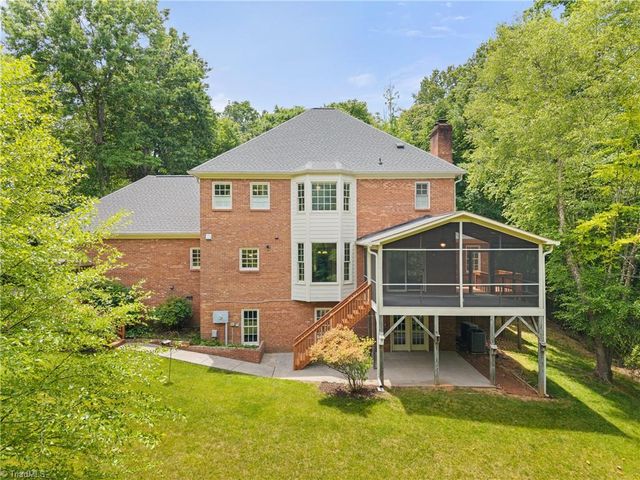 7706 Holly Field Road, Clemmons, NC 27012