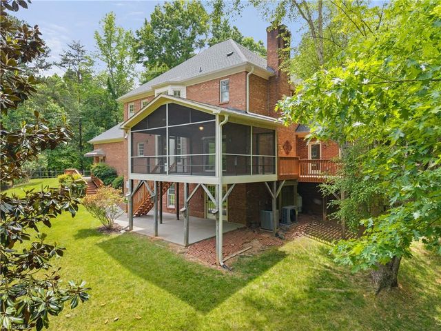 7706 Holly Field Road, Clemmons, NC 27012