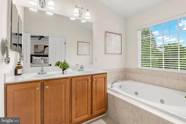 1056 PIPISTRELLE CT, Odenton, MD 21113