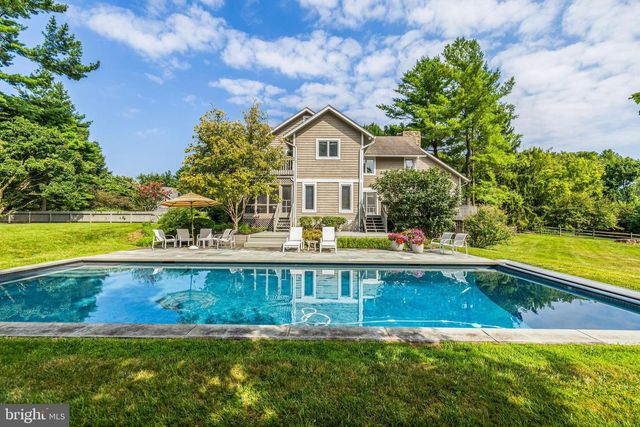 1917 OLD COURT RD, Baltimore, MD 21204