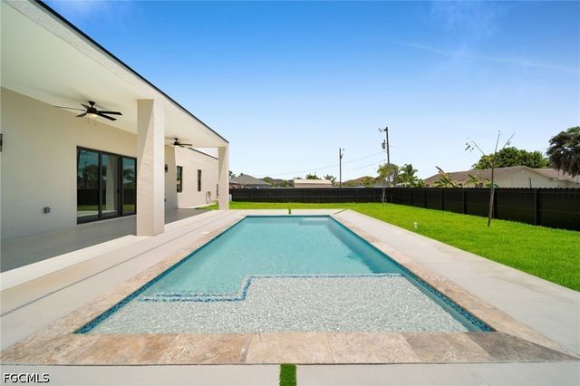 818 NE 10th ST, Cape Coral, FL 33909