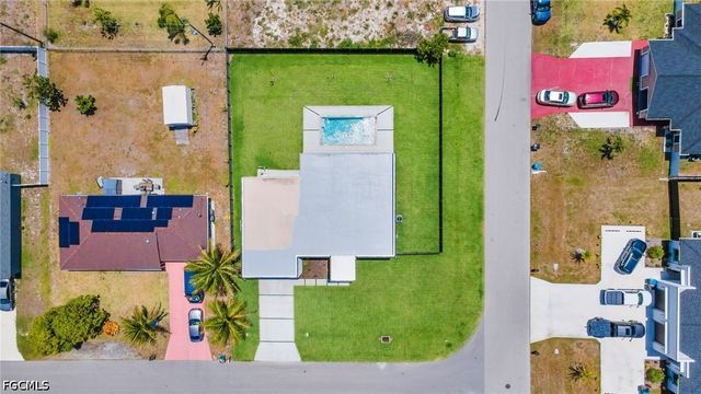 818 NE 10th ST, Cape Coral, FL 33909