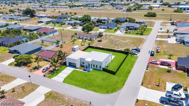 818 NE 10th ST, Cape Coral, FL 33909