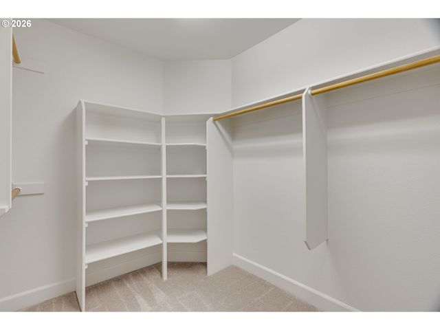 6014 S VIEW POINT Ter, Portland, OR 97239