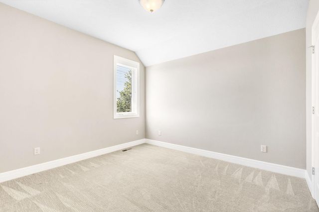 1362 E Siler Parkway, Springfield, MO 65804