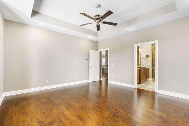 1362 E Siler Parkway, Springfield, MO 65804