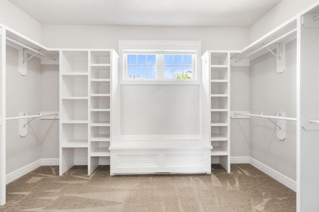 1362 E Siler Parkway, Springfield, MO 65804