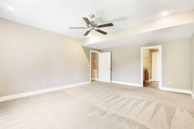 1362 E Siler Parkway, Springfield, MO 65804