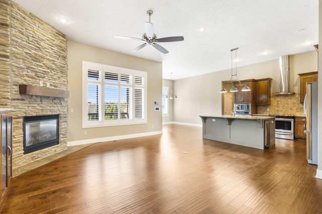 1362 E Siler Parkway, Springfield, MO 65804