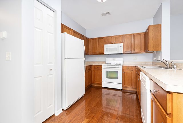 5110 Edgewater Court 5110, Plainfield, IL 60586