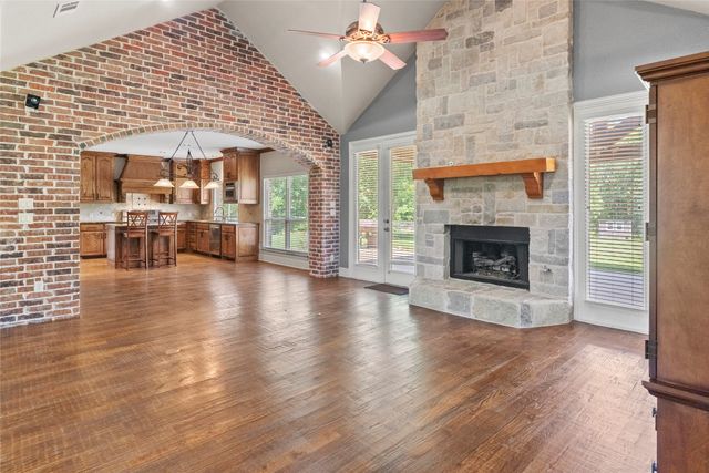239 County Road 4105, Bonham, TX 75418