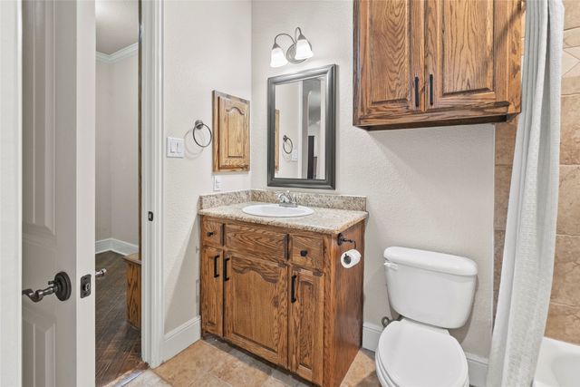 239 County Road 4105, Bonham, TX 75418
