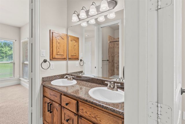 239 County Road 4105, Bonham, TX 75418