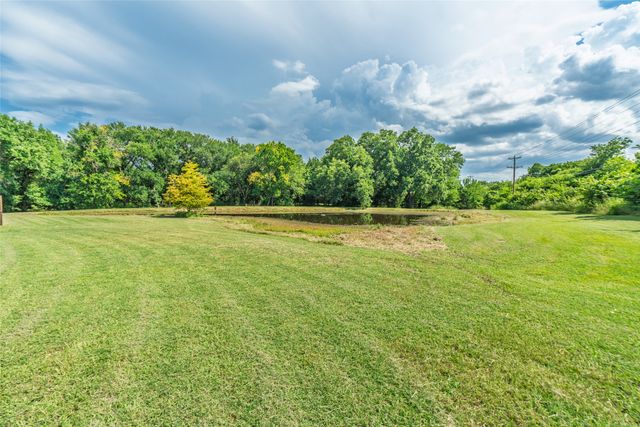 239 County Road 4105, Bonham, TX 75418