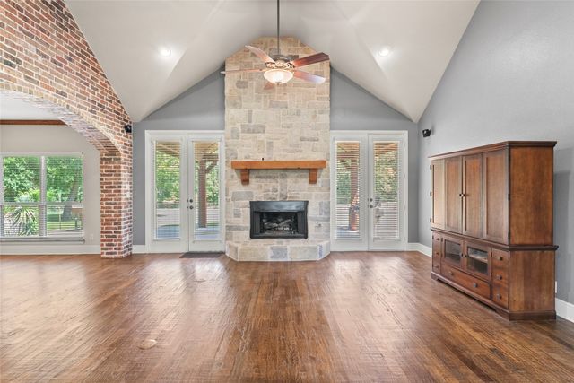 239 County Road 4105, Bonham, TX 75418