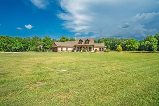 239 County Road 4105, Bonham, TX 75418