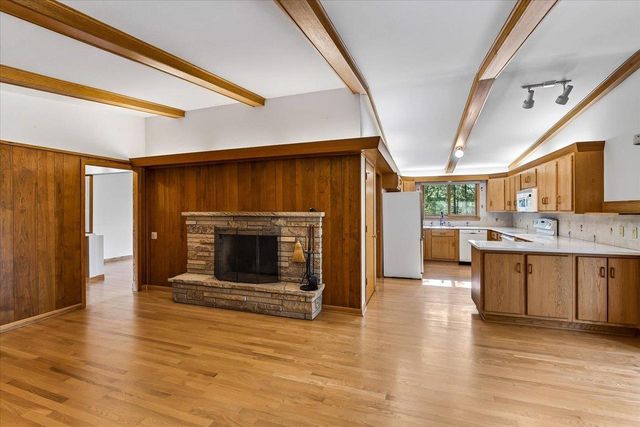 6401 Purcell Road, Belleville, WI 53508