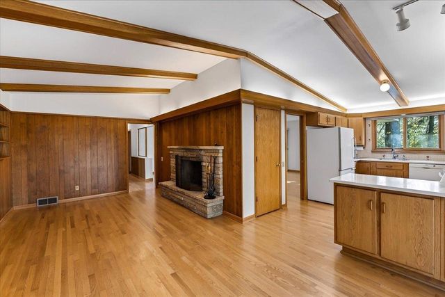 6401 Purcell Road, Belleville, WI 53508